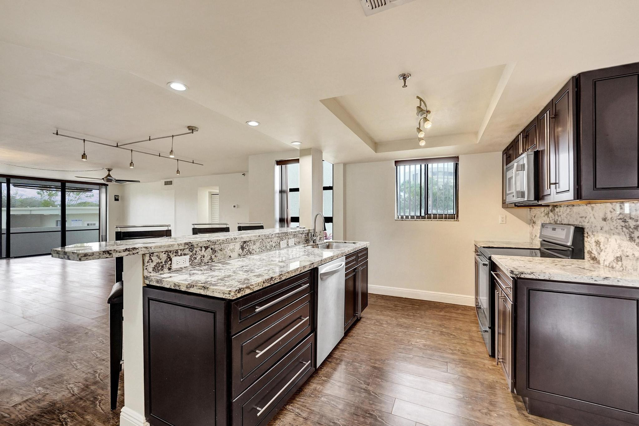 6372 La Costa Drive 105
