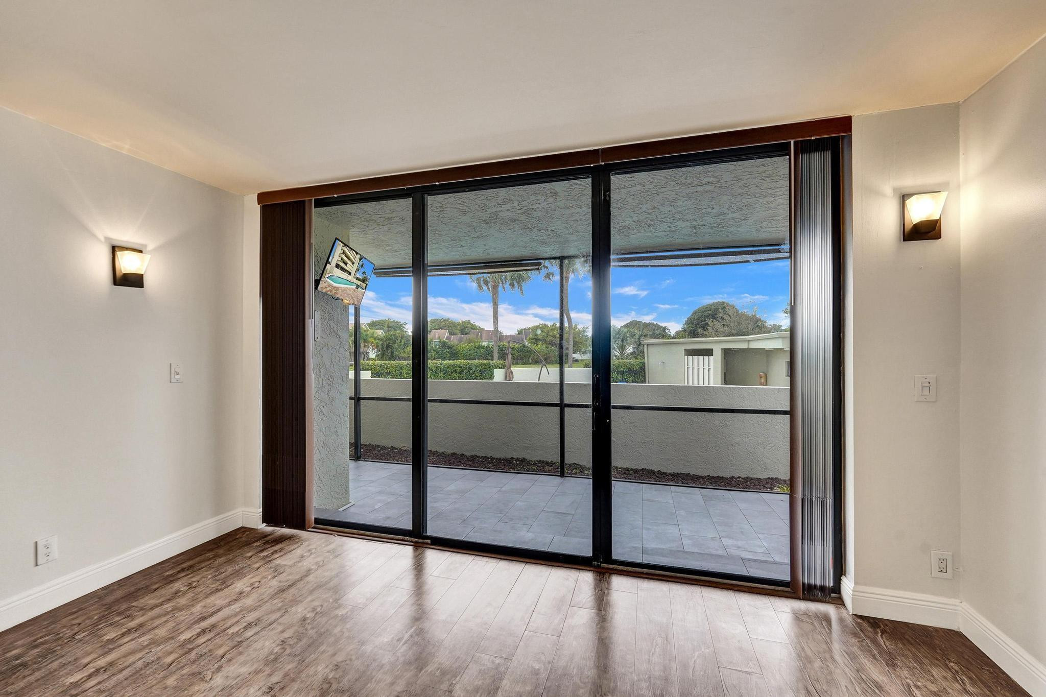 6372 La Costa Drive 105