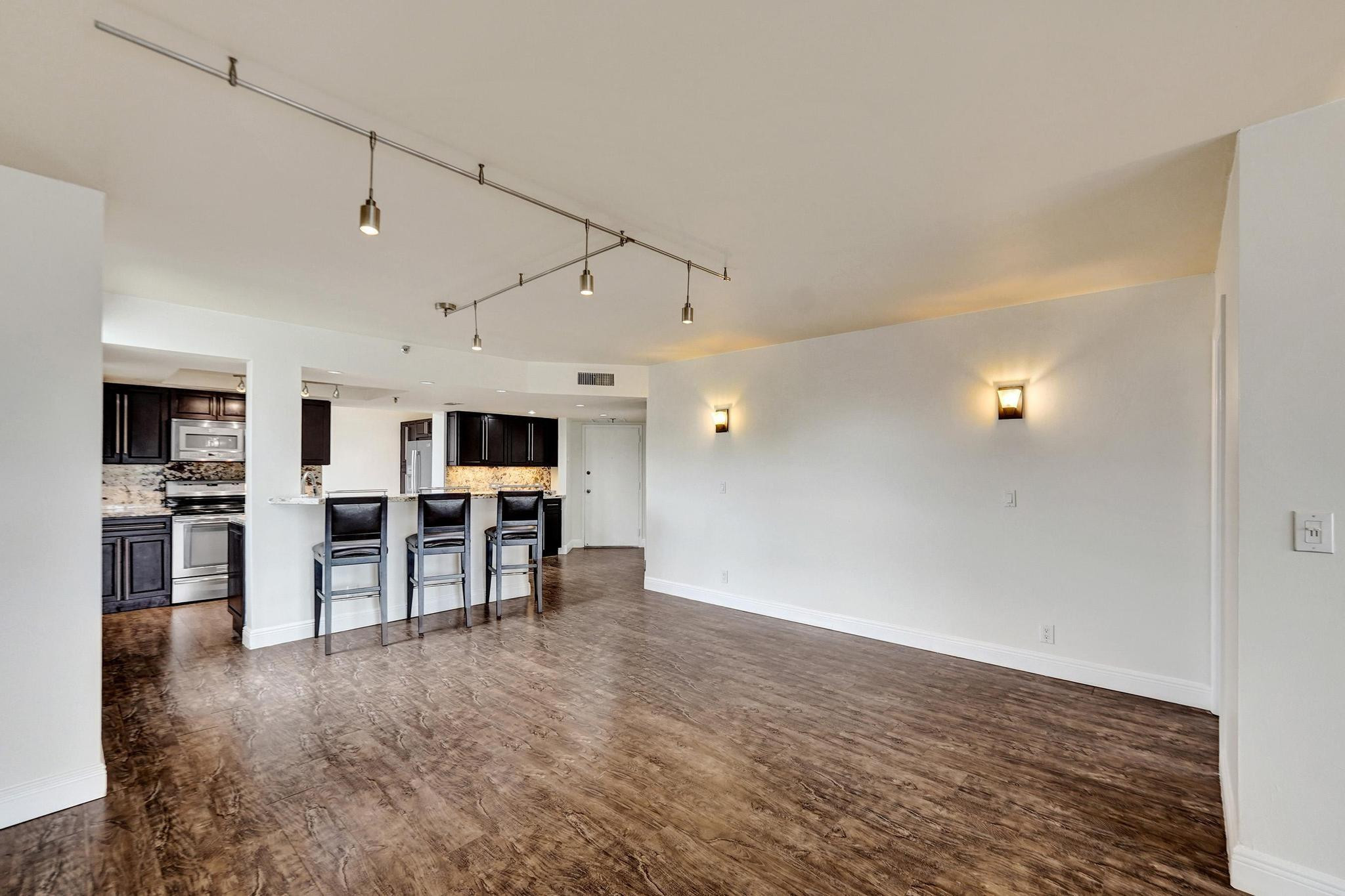 6372 La Costa Drive 105