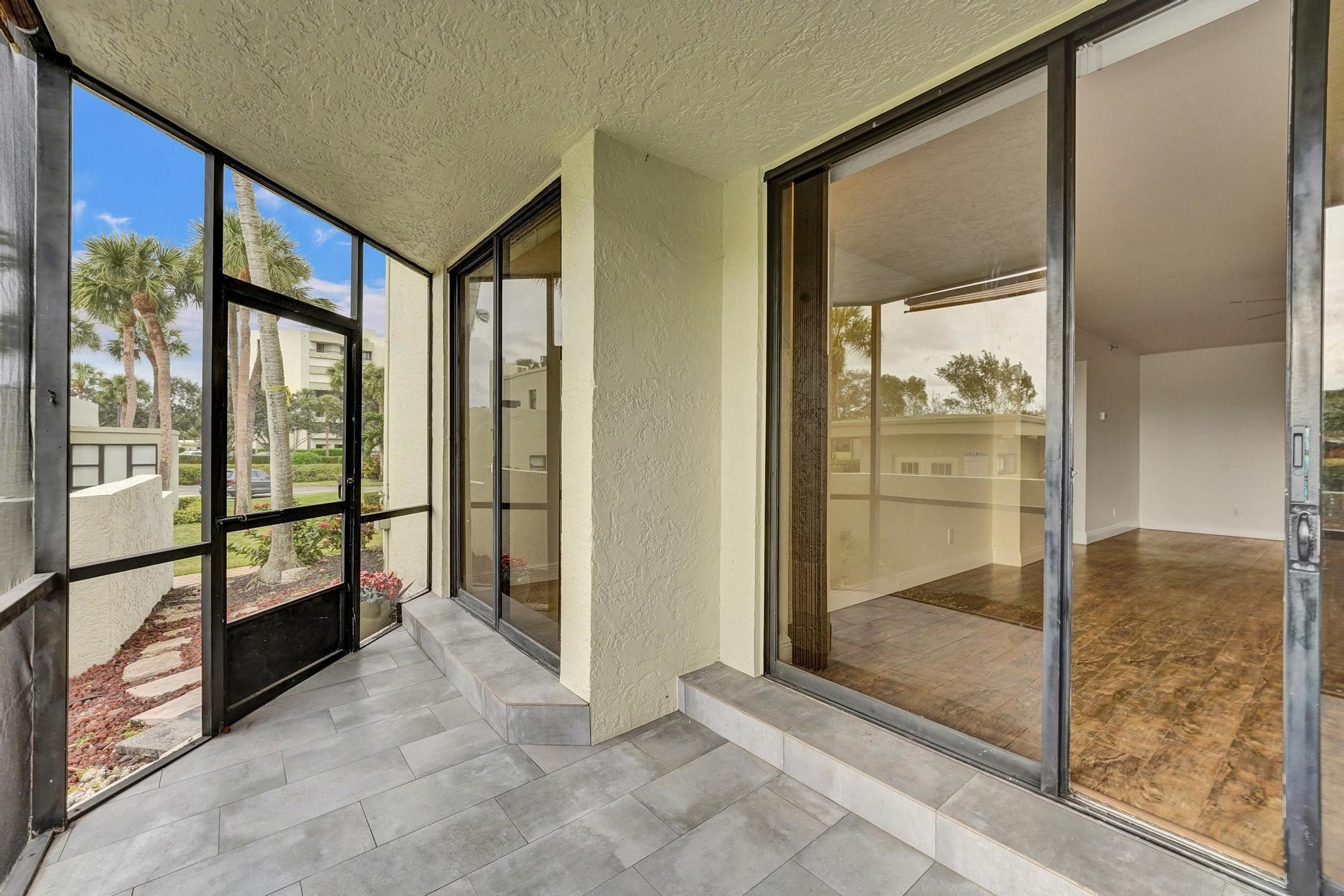 6372 La Costa Drive 105