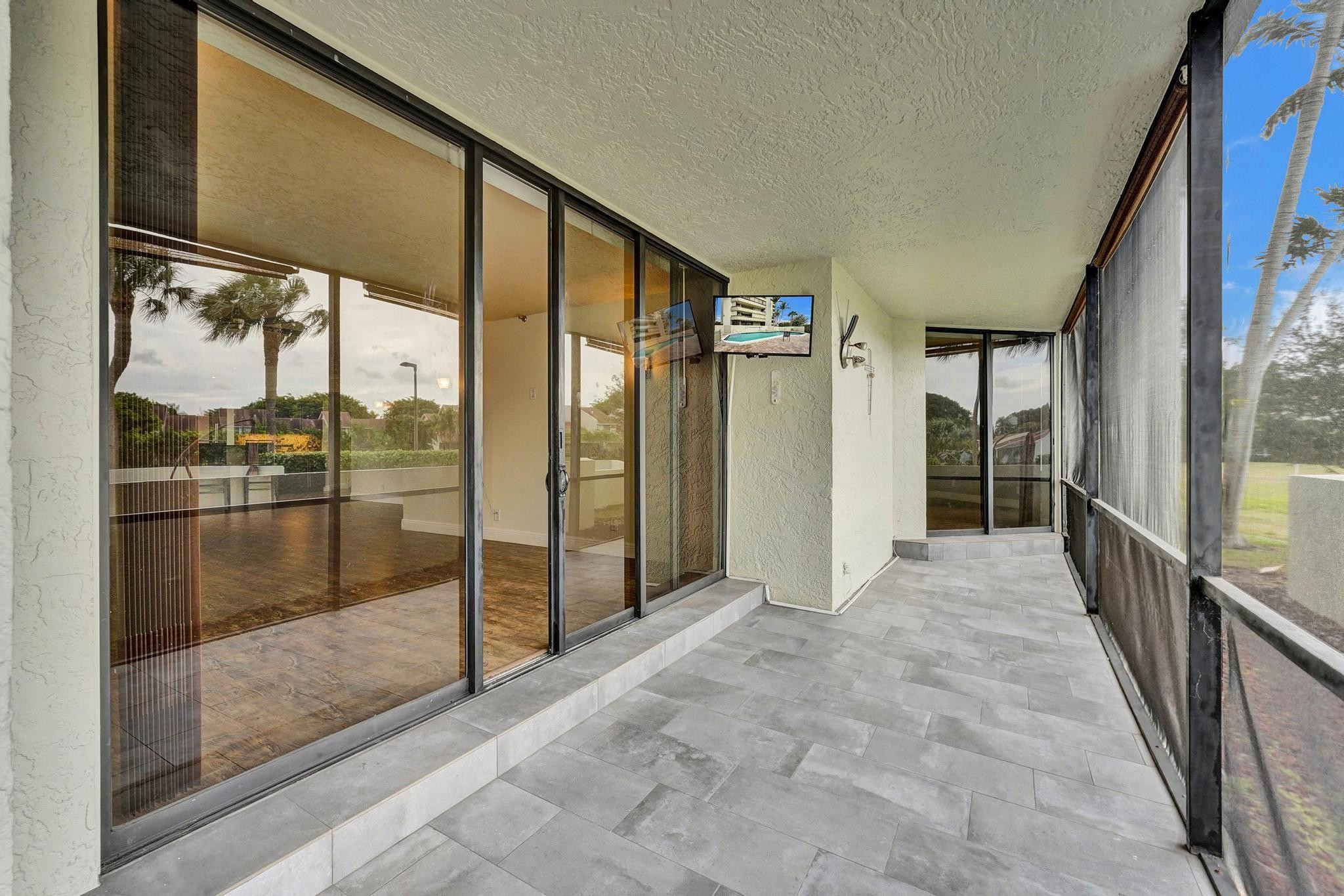 6372 La Costa Drive 105