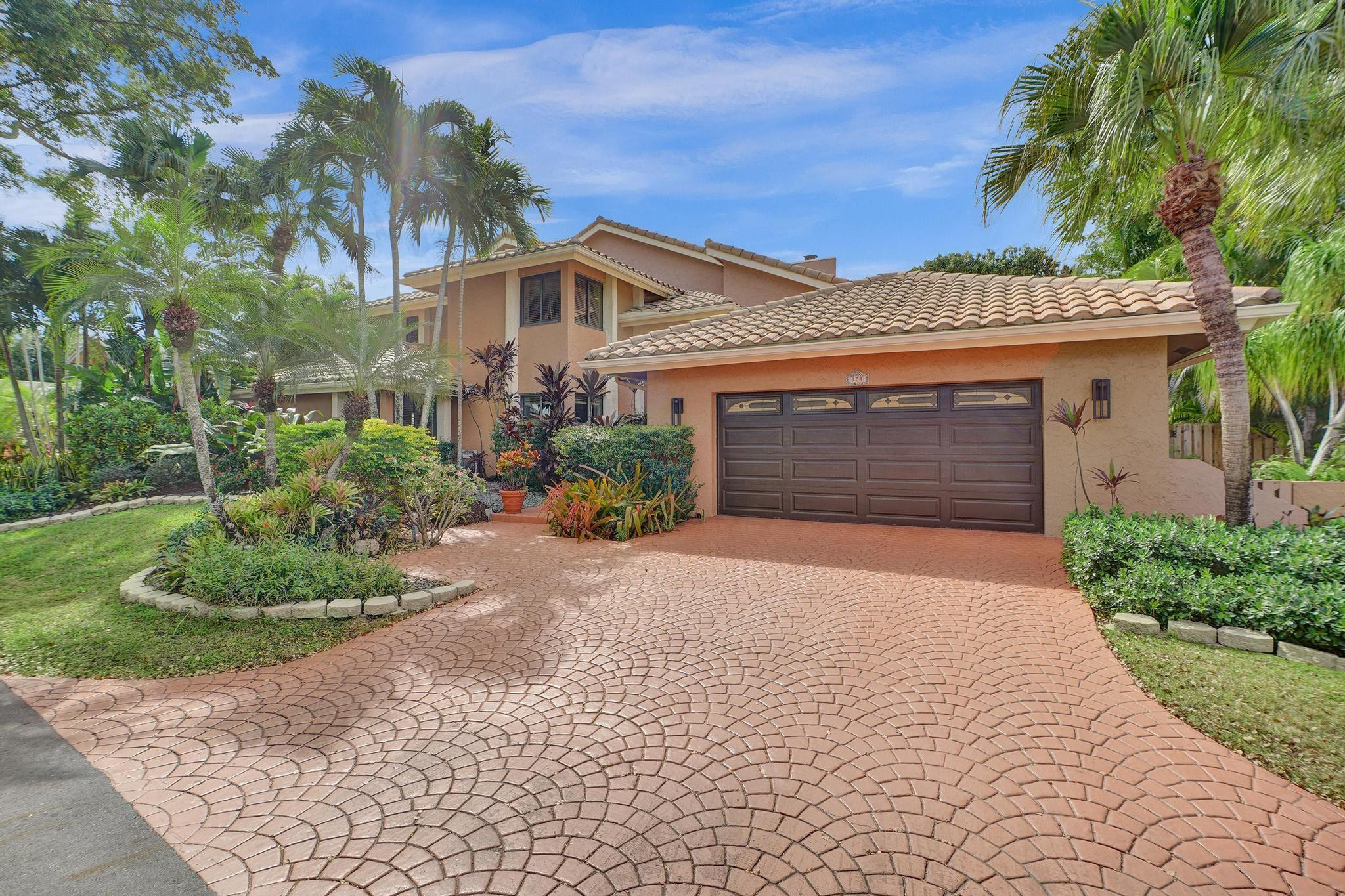 901 SW 88 Terrace