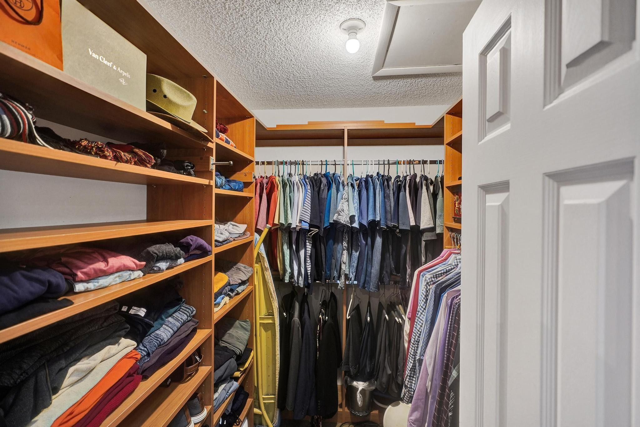 901 SW 88 Terrace