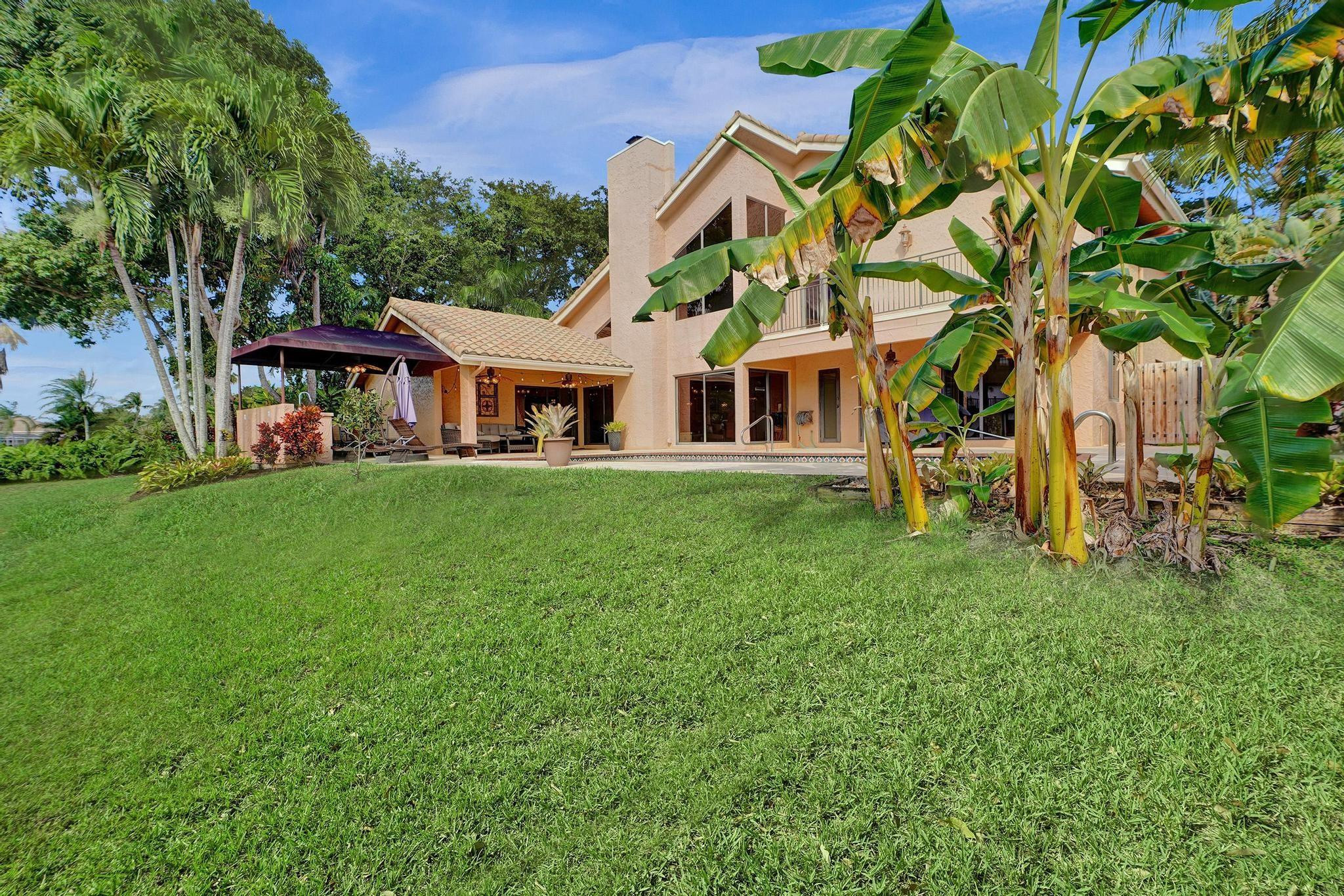 901 SW 88 Terrace