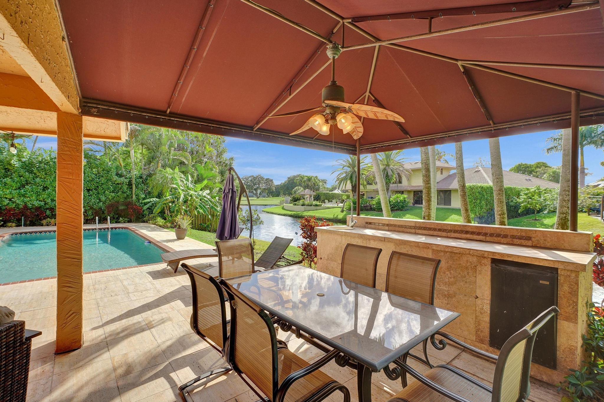 901 SW 88 Terrace