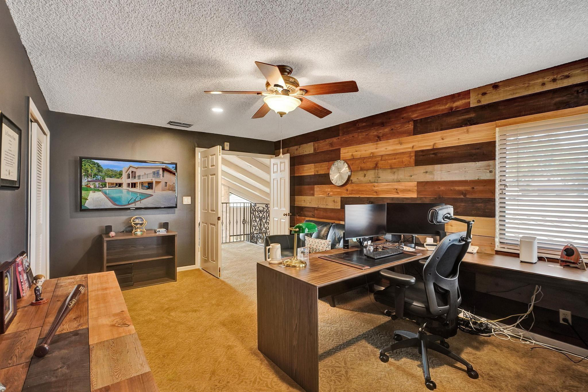 901 SW 88 Terrace