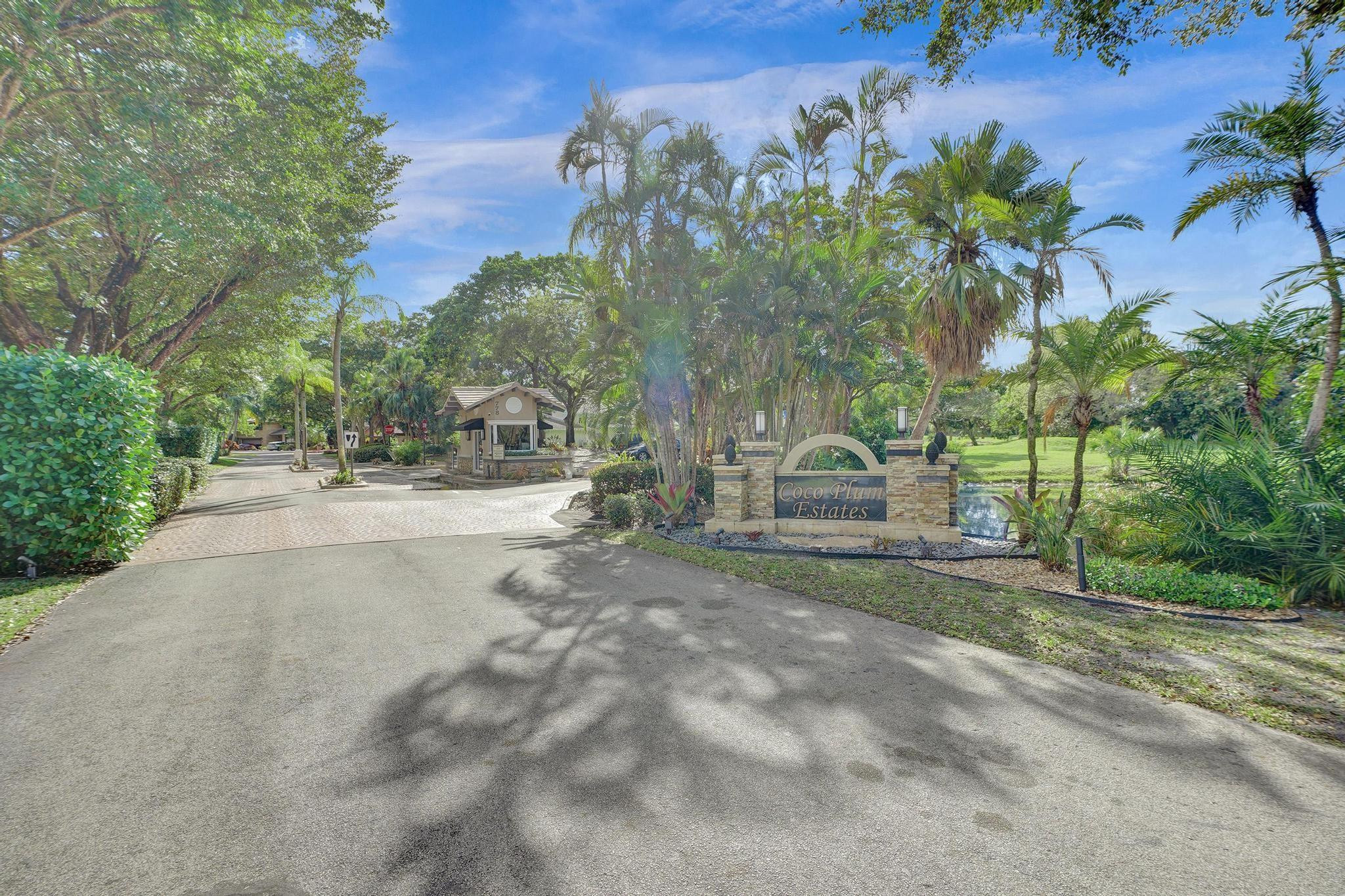 901 SW 88 Terrace