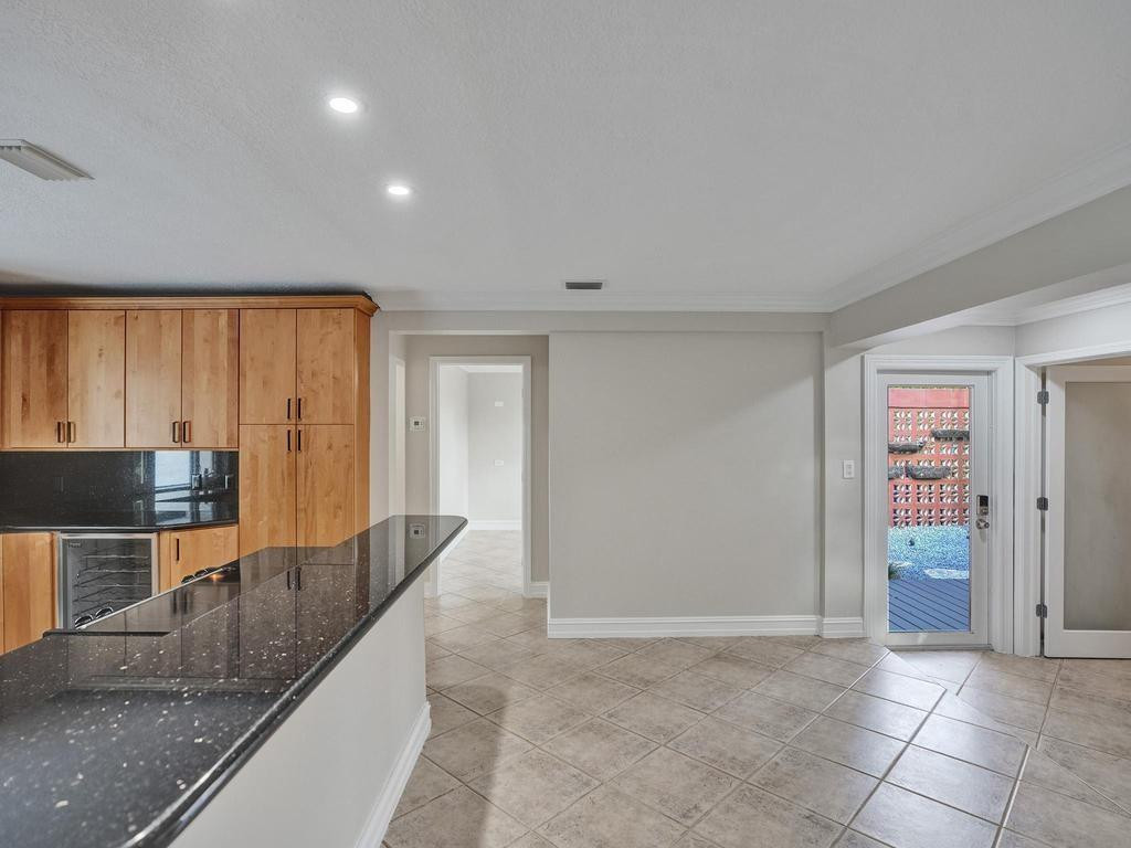 1418 NE 56th Court W