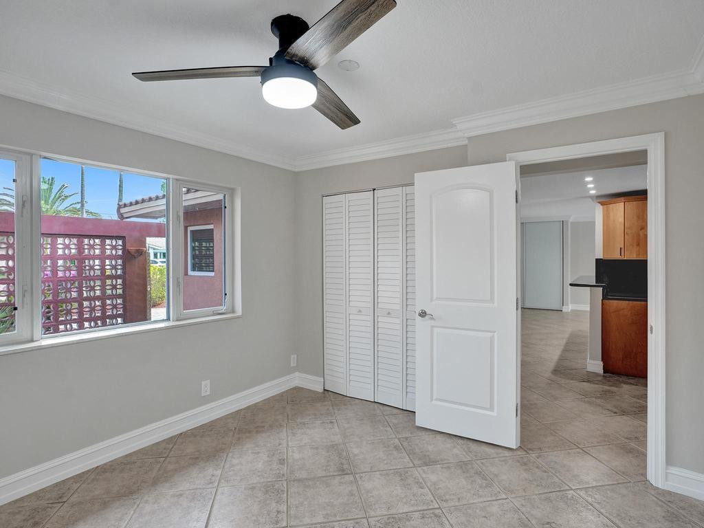 1418 NE 56th Court W