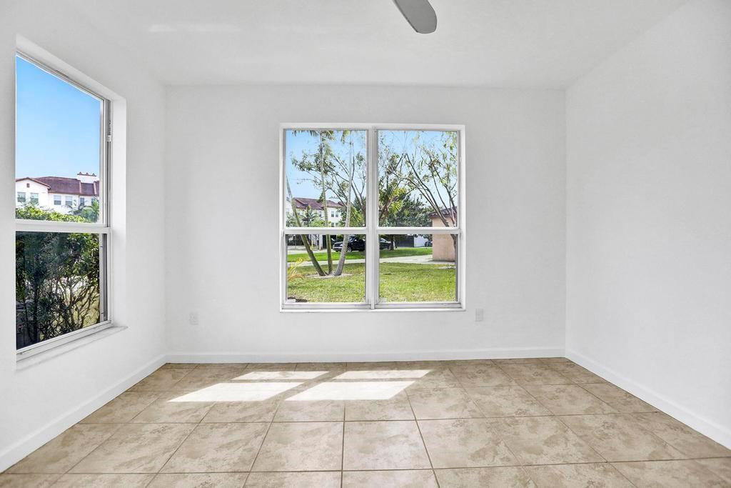 9081 SW 169th Path