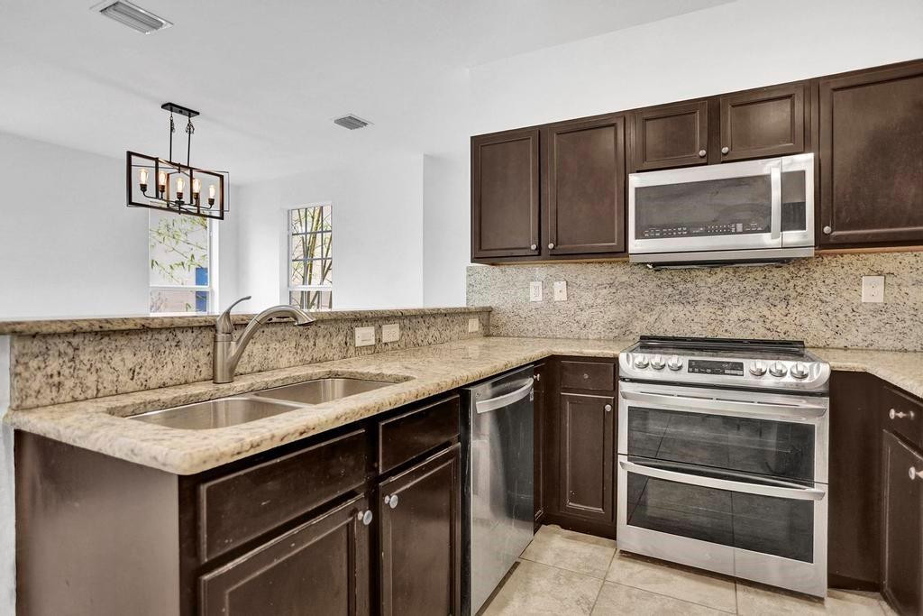 9081 SW 169th Path