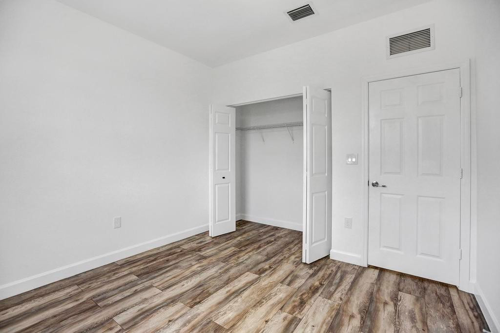9081 SW 169th Path