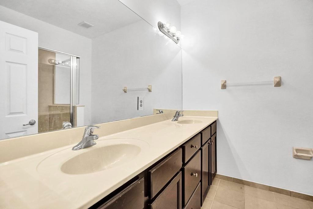 9081 SW 169th Path
