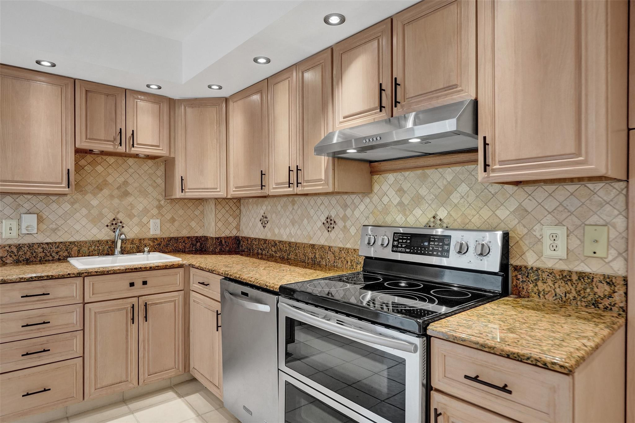 405 N Ocean Boulevard 1606