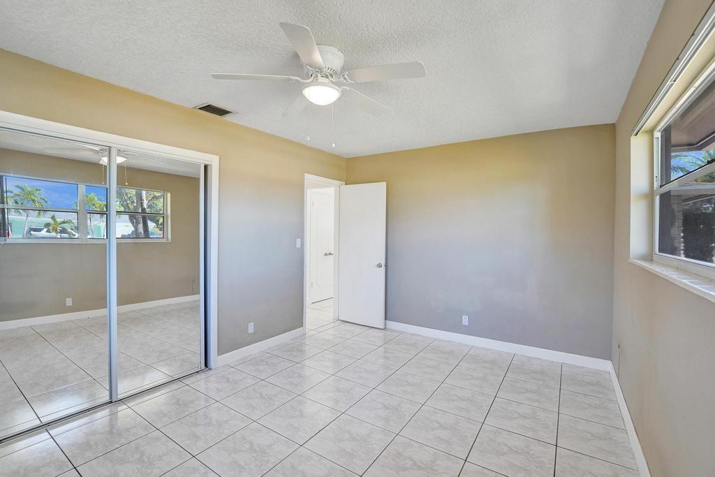 5600 SW 8th Street