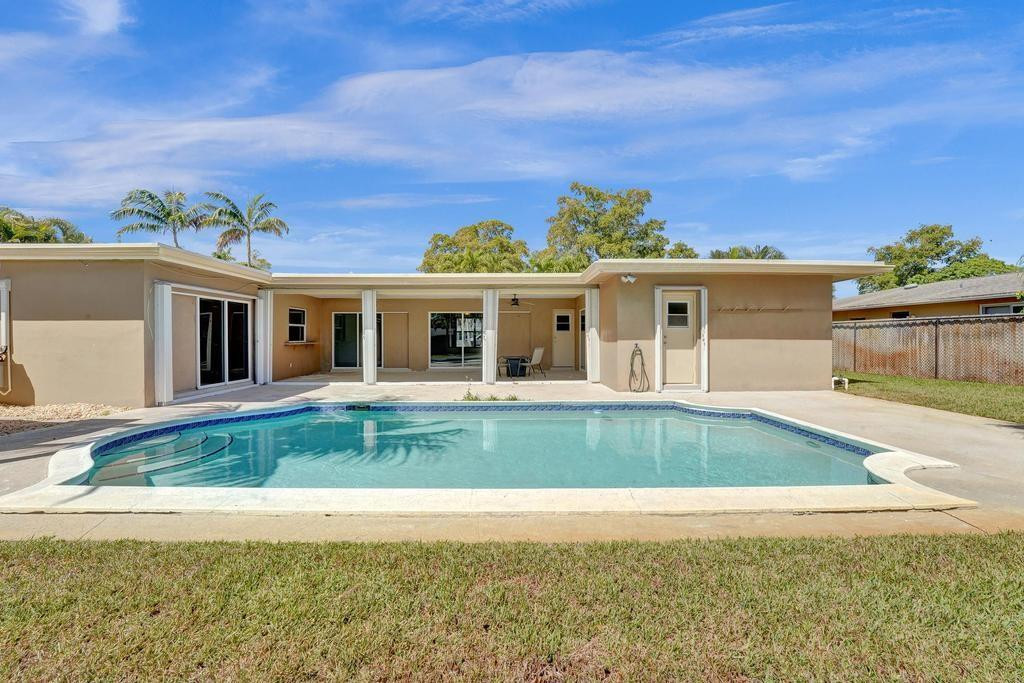 5600 SW 8th Street
