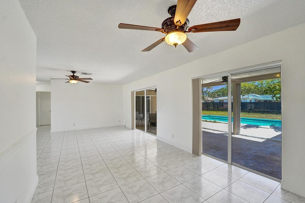 5600 SW 8th Street