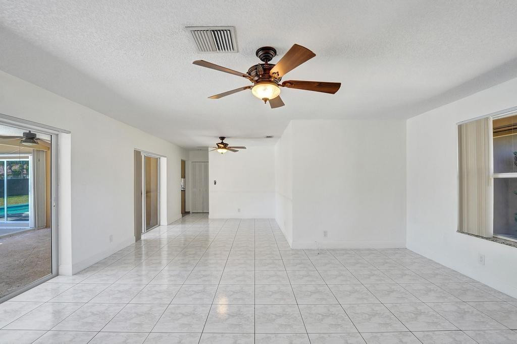 5600 SW 8th Street