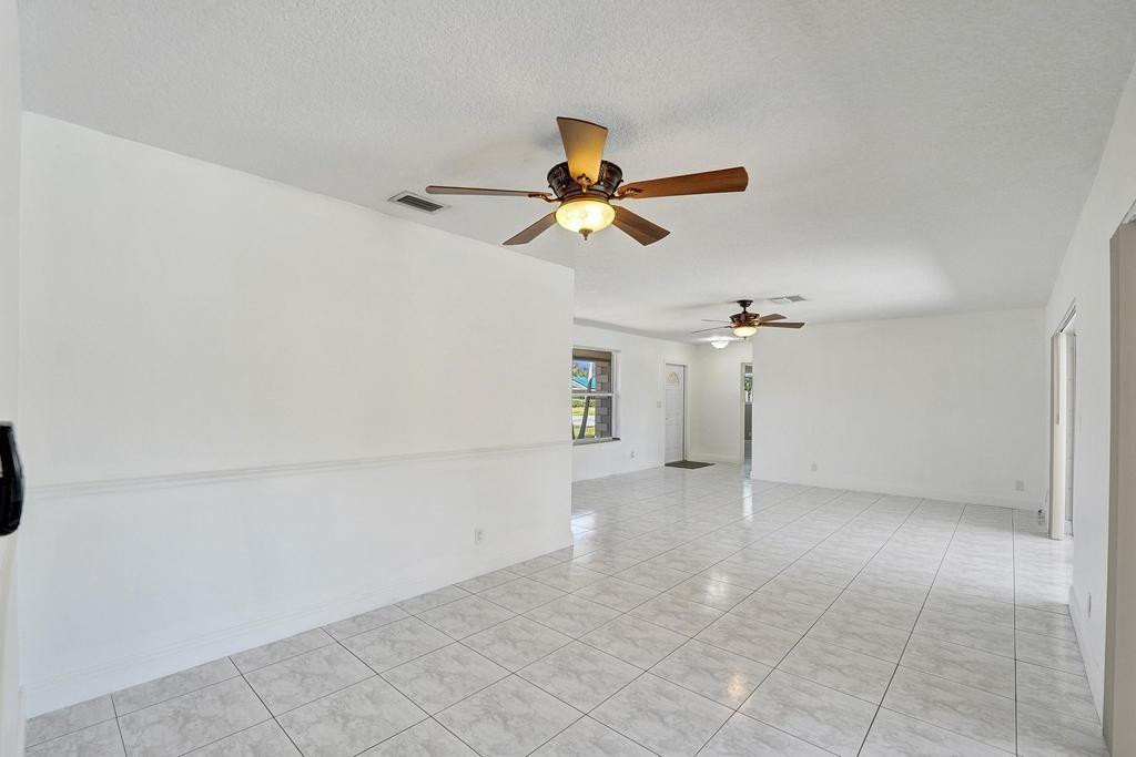 5600 SW 8th Street