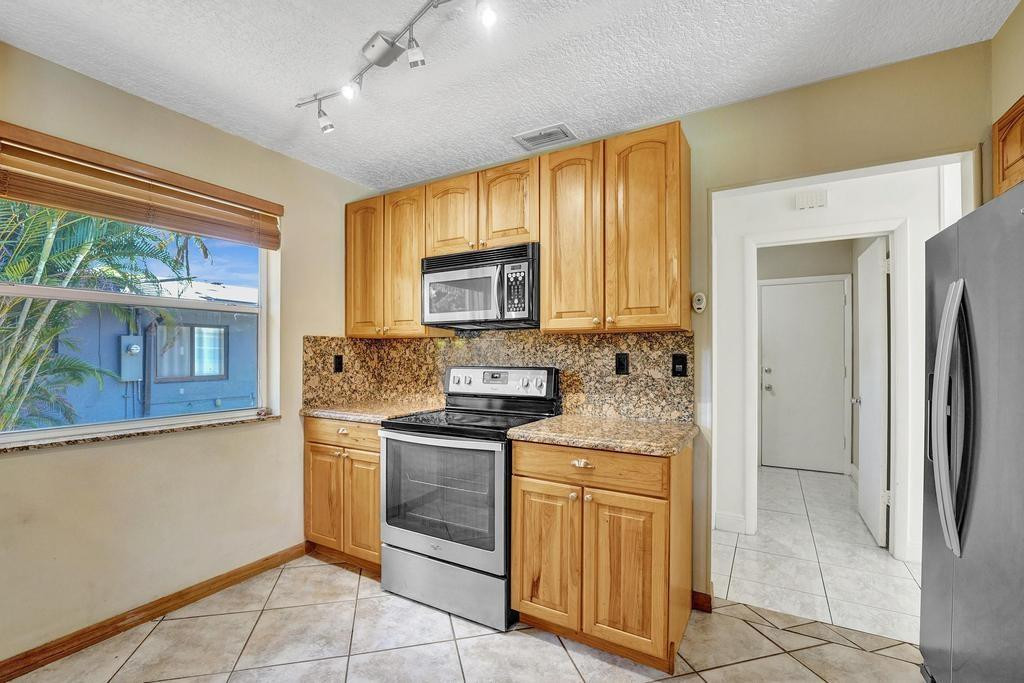5600 SW 8th Street