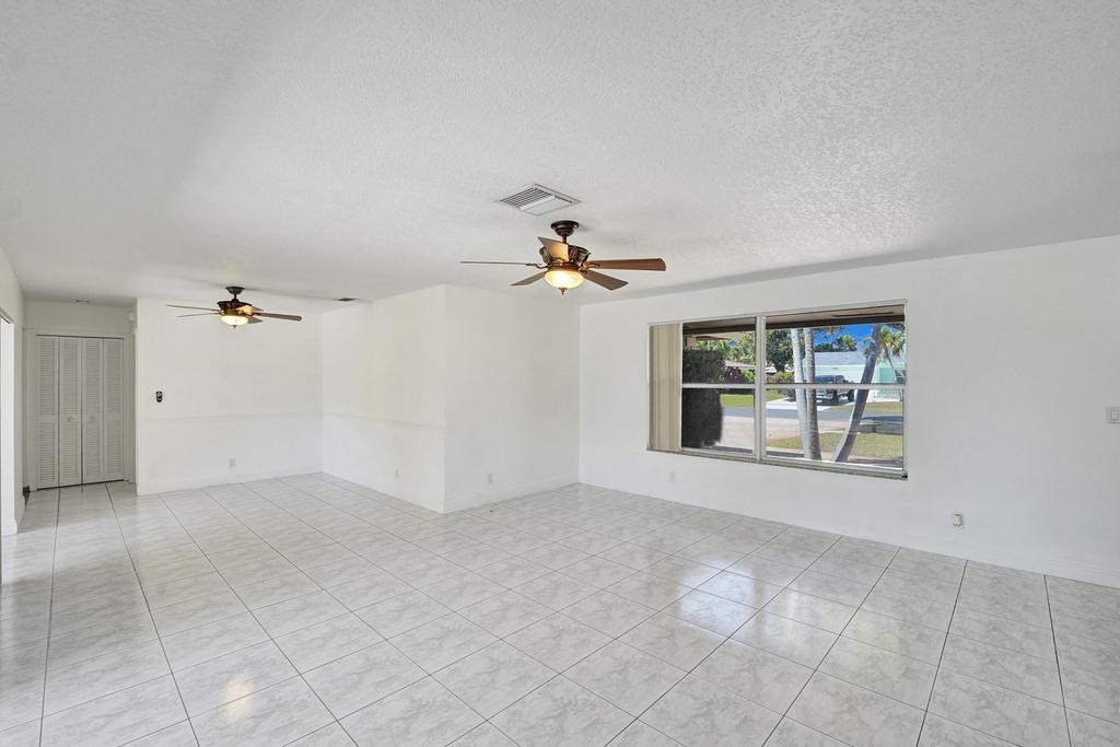 5600 SW 8th Street