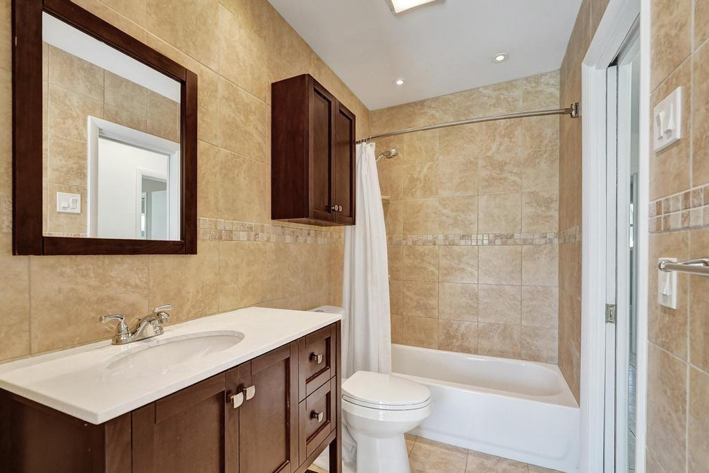 5600 SW 8th Street