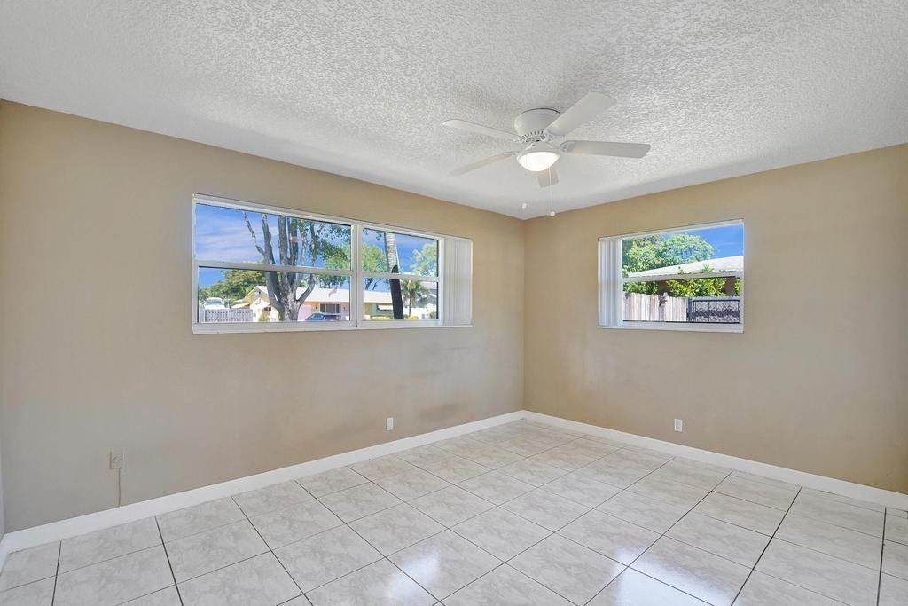 5600 SW 8th Street
