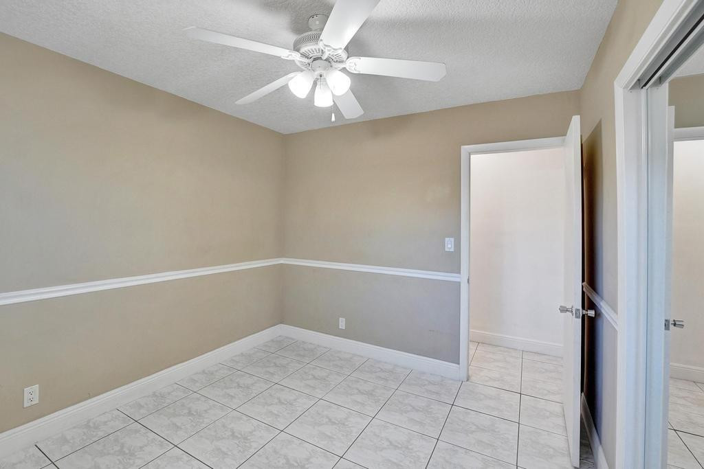 5600 SW 8th Street