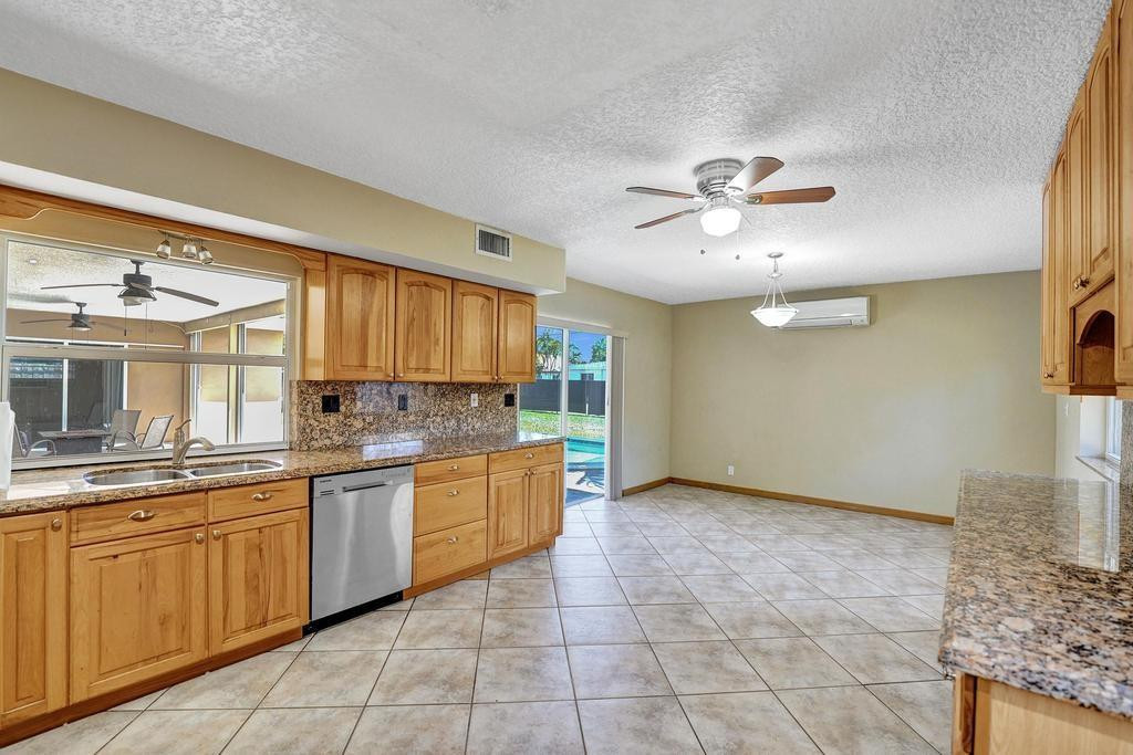 5600 SW 8th Street
