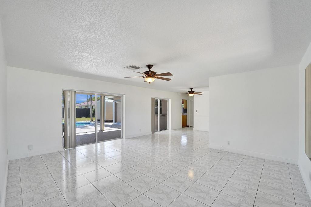 5600 SW 8th Street