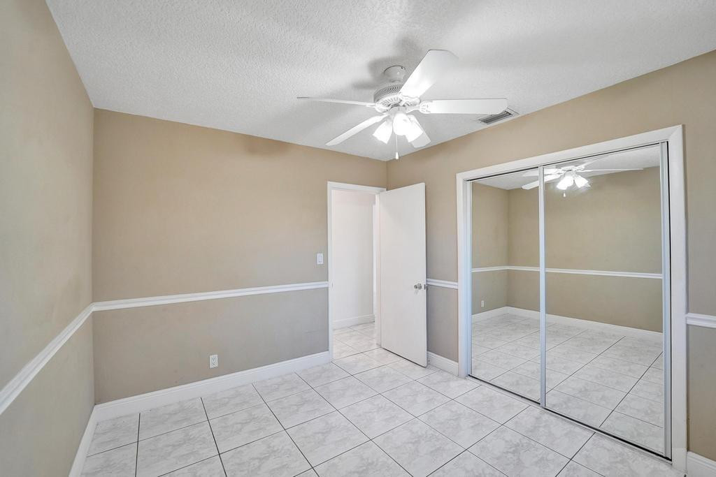 5600 SW 8th Street