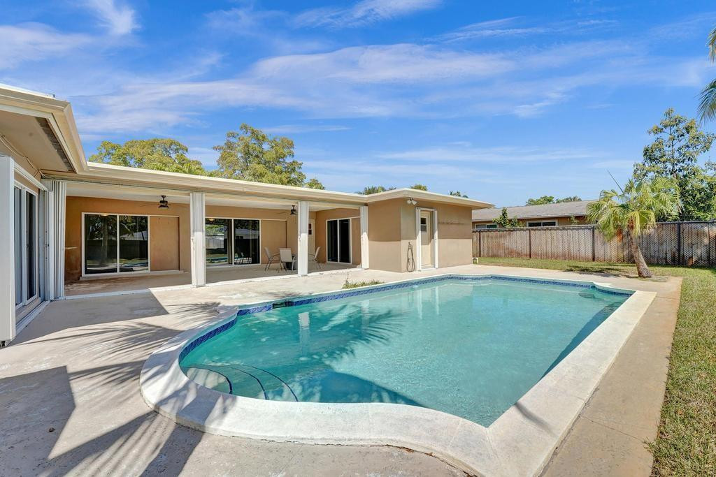 5600 SW 8th Street