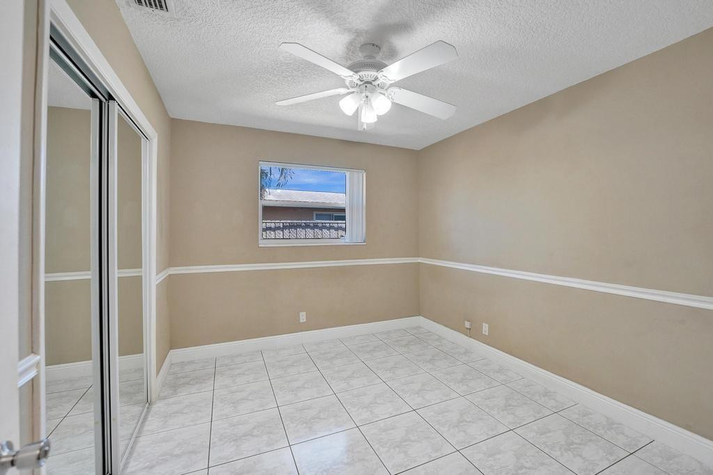 5600 SW 8th Street