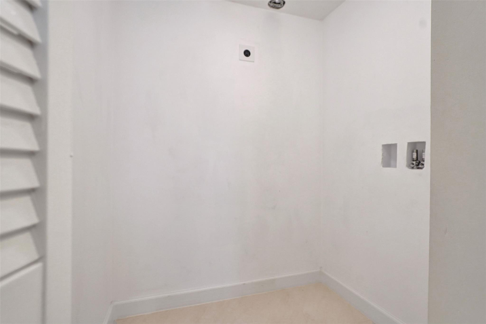3223 NE 36th Street 10