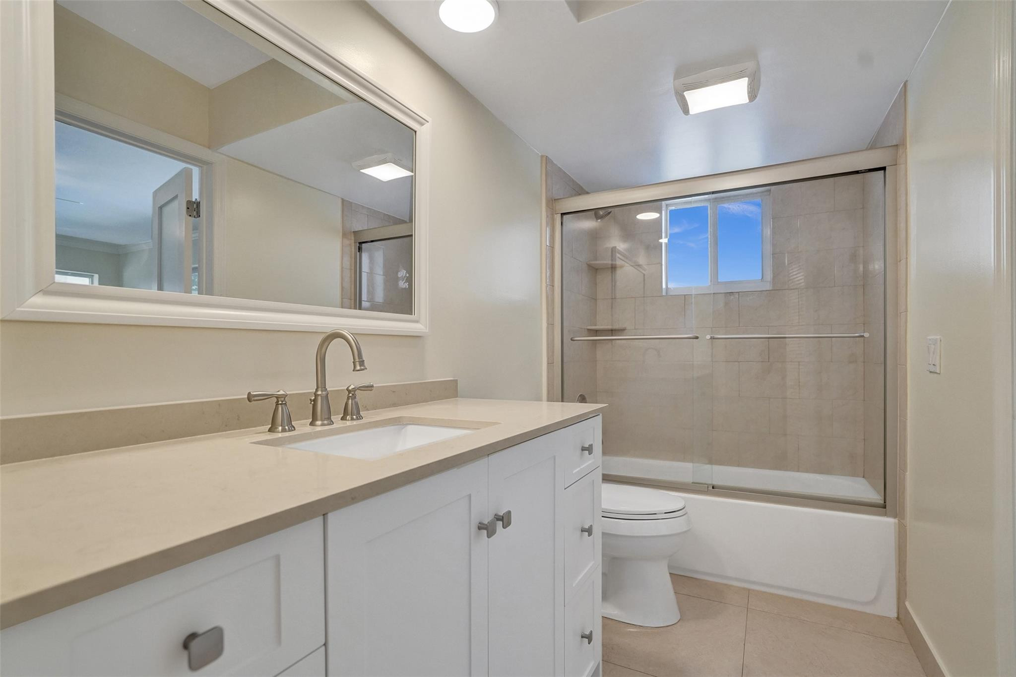 3223 NE 36th Street 10
