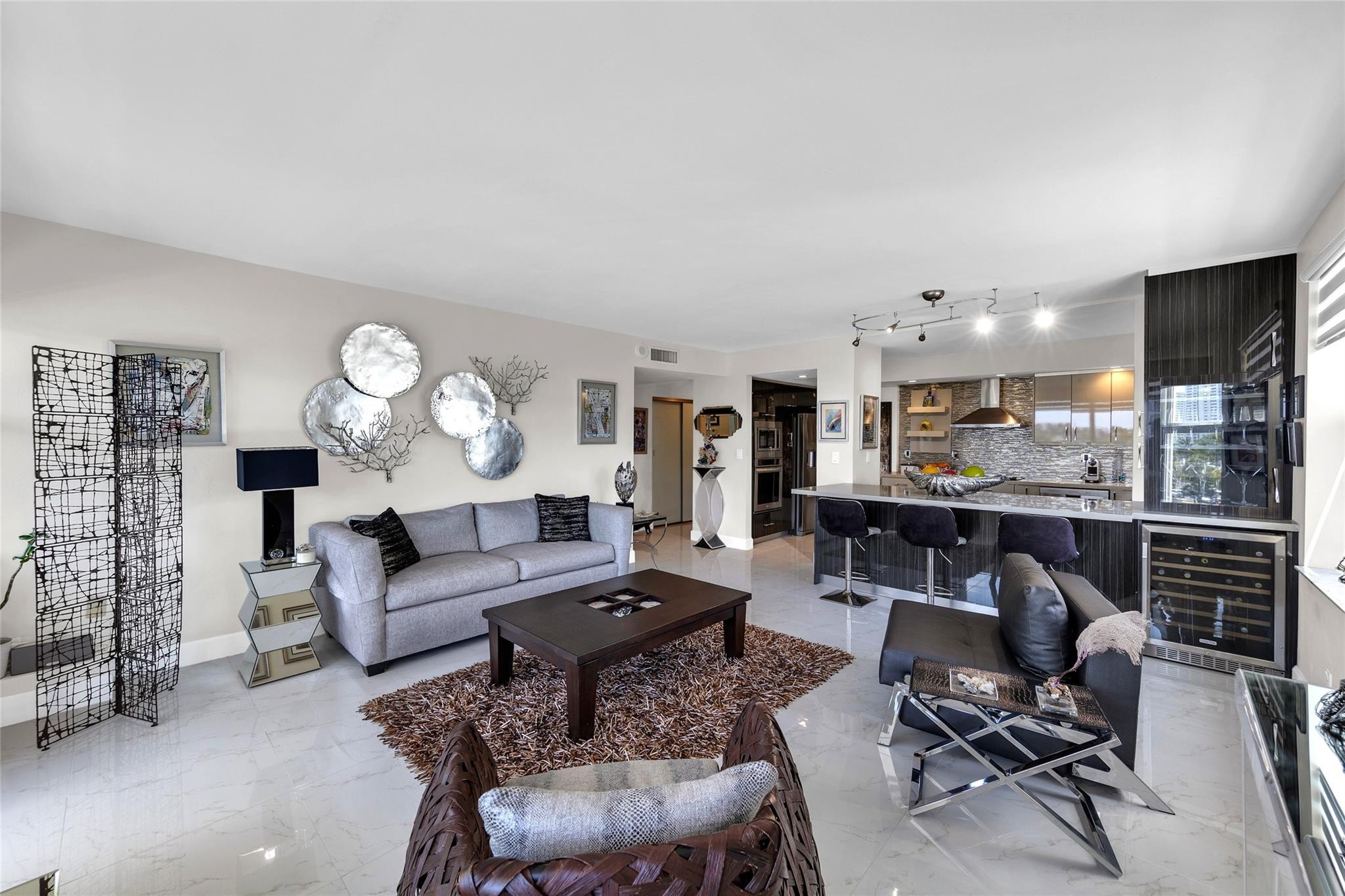 3200 NE 36th Street 516
