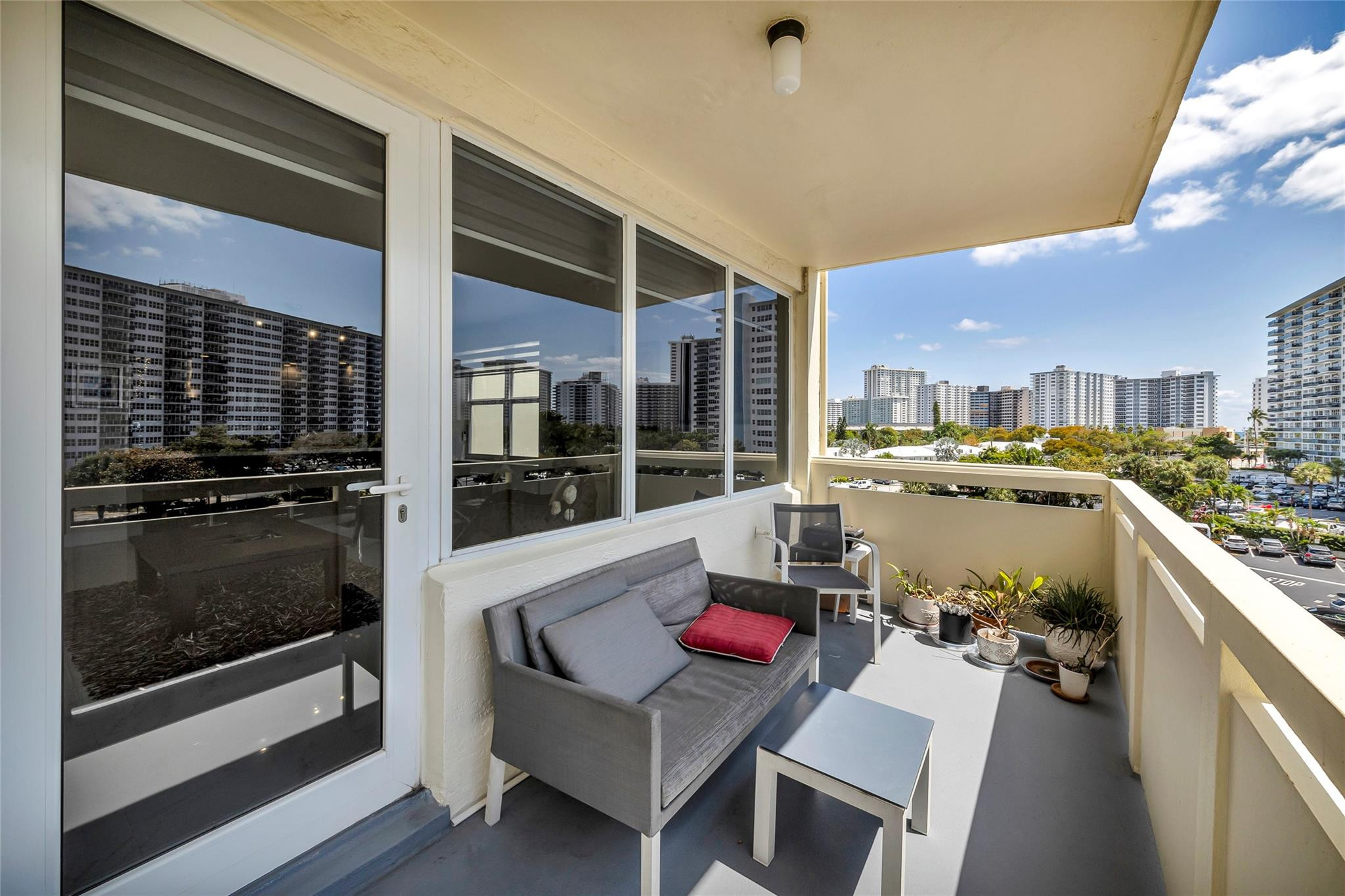3200 NE 36th Street 516