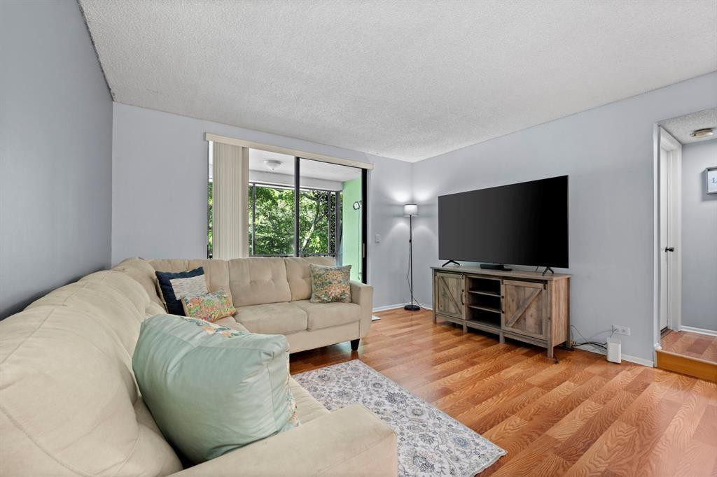 3680 Inverrary Drive 3S