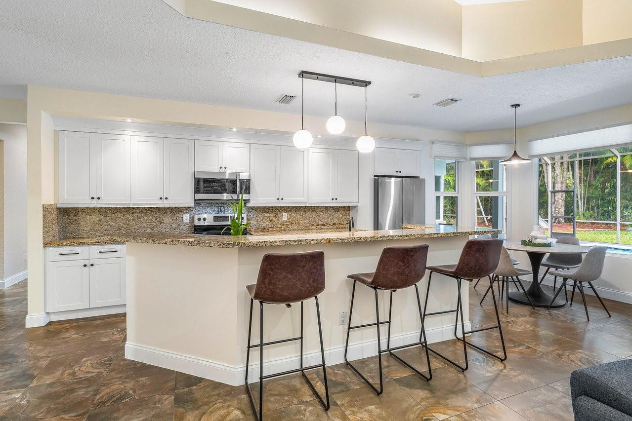 6041 NW 68th Street
