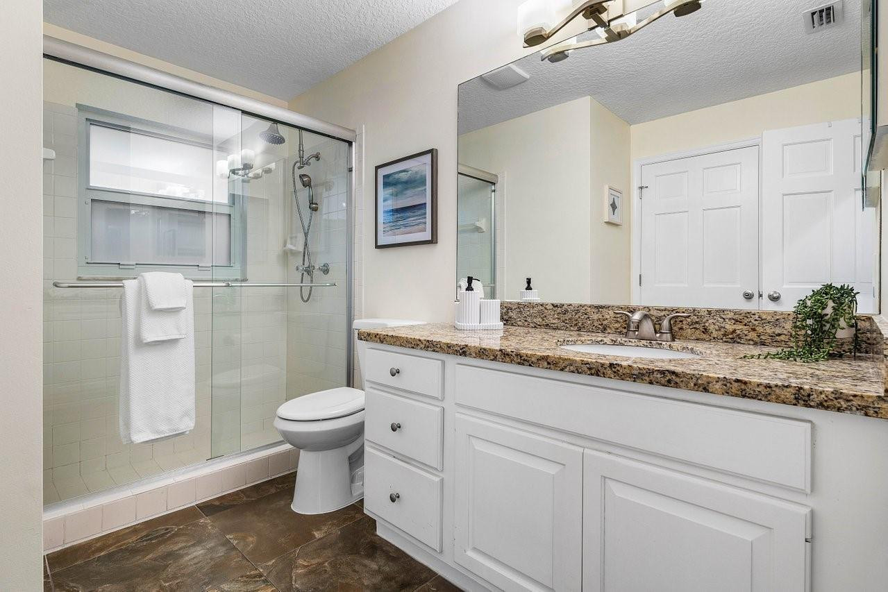 6041 NW 68th Street