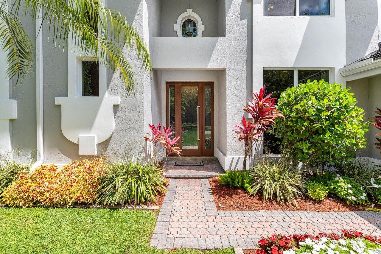 6041 NW 68th Street