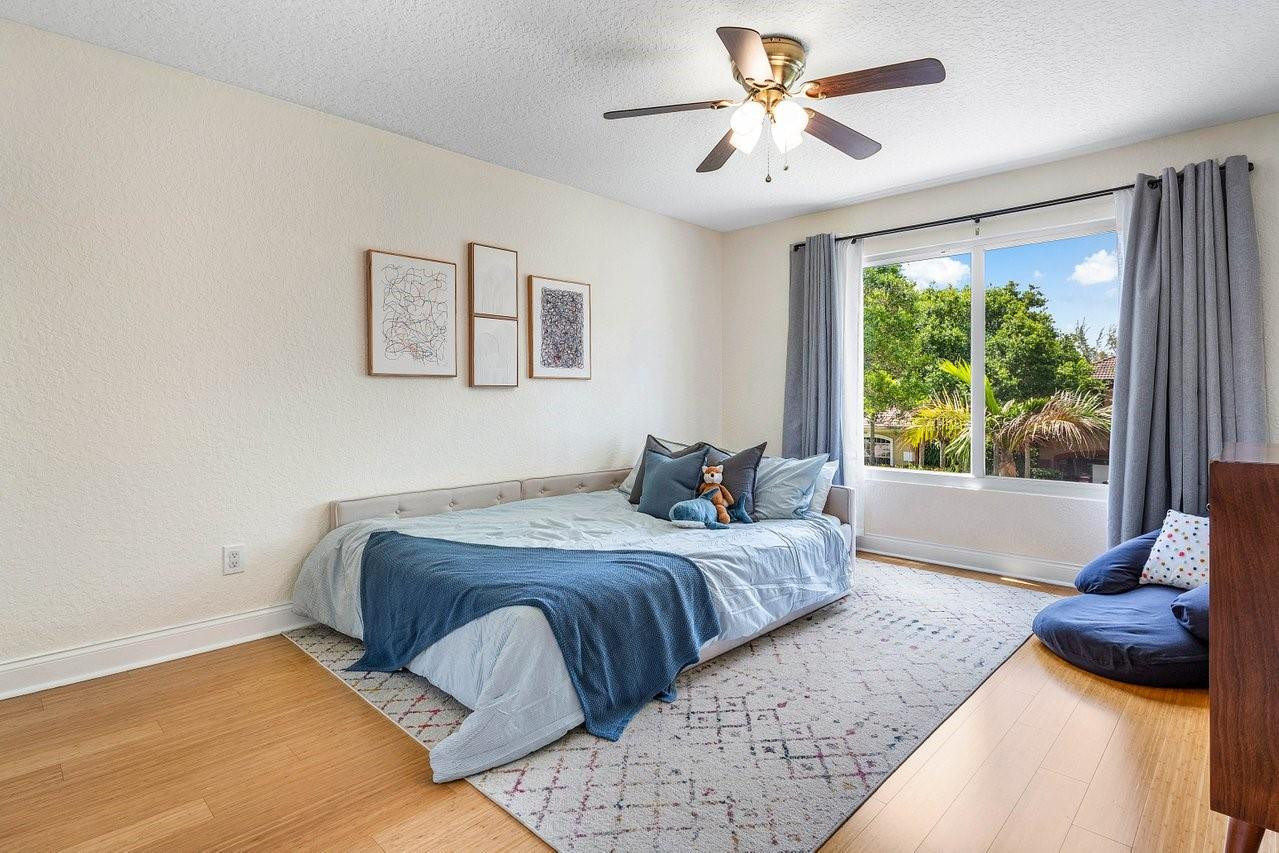 6041 NW 68th Street