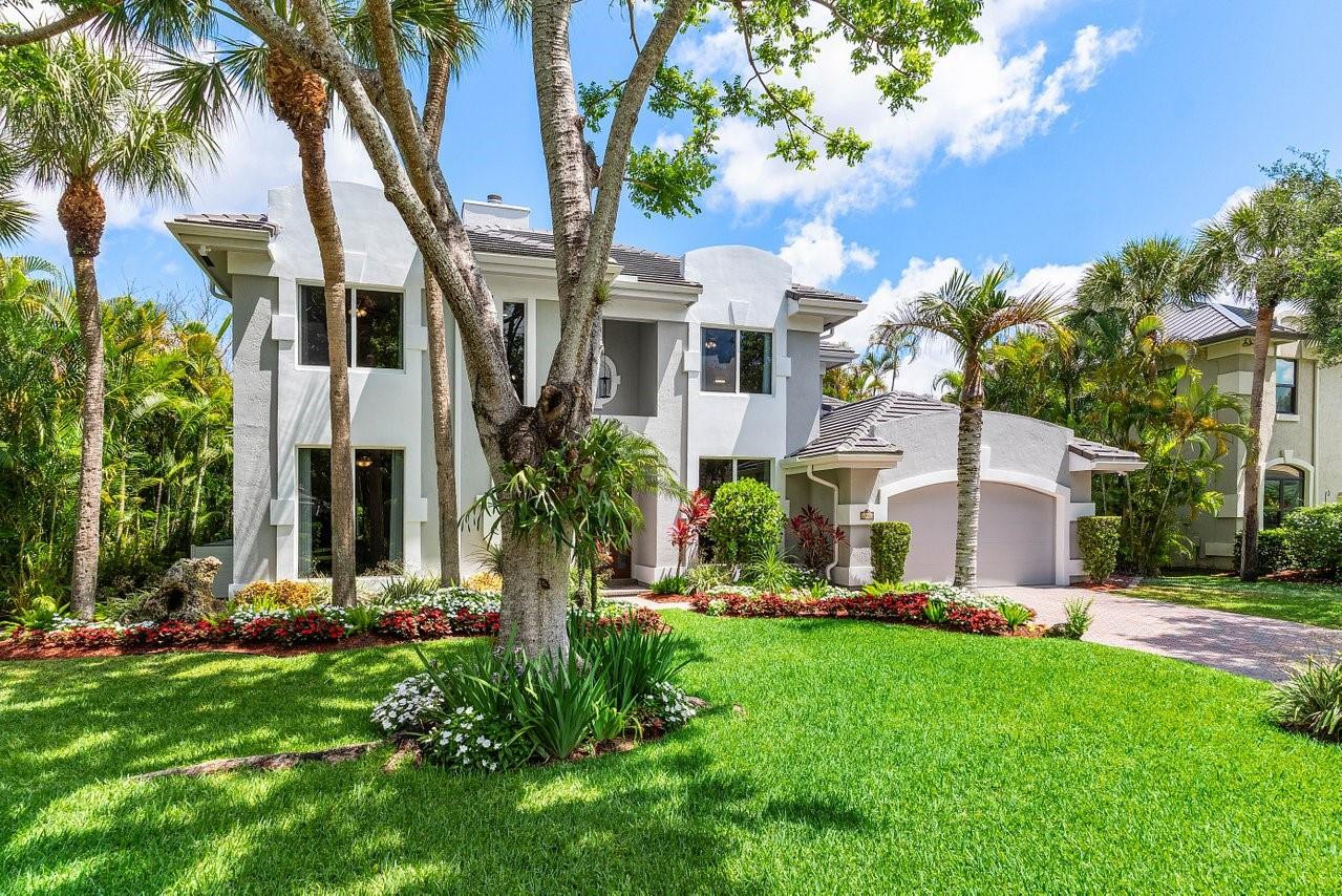 6041 NW 68th Street