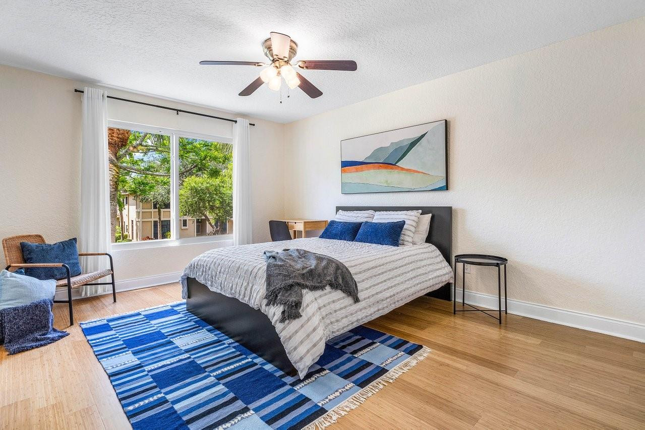 6041 NW 68th Street