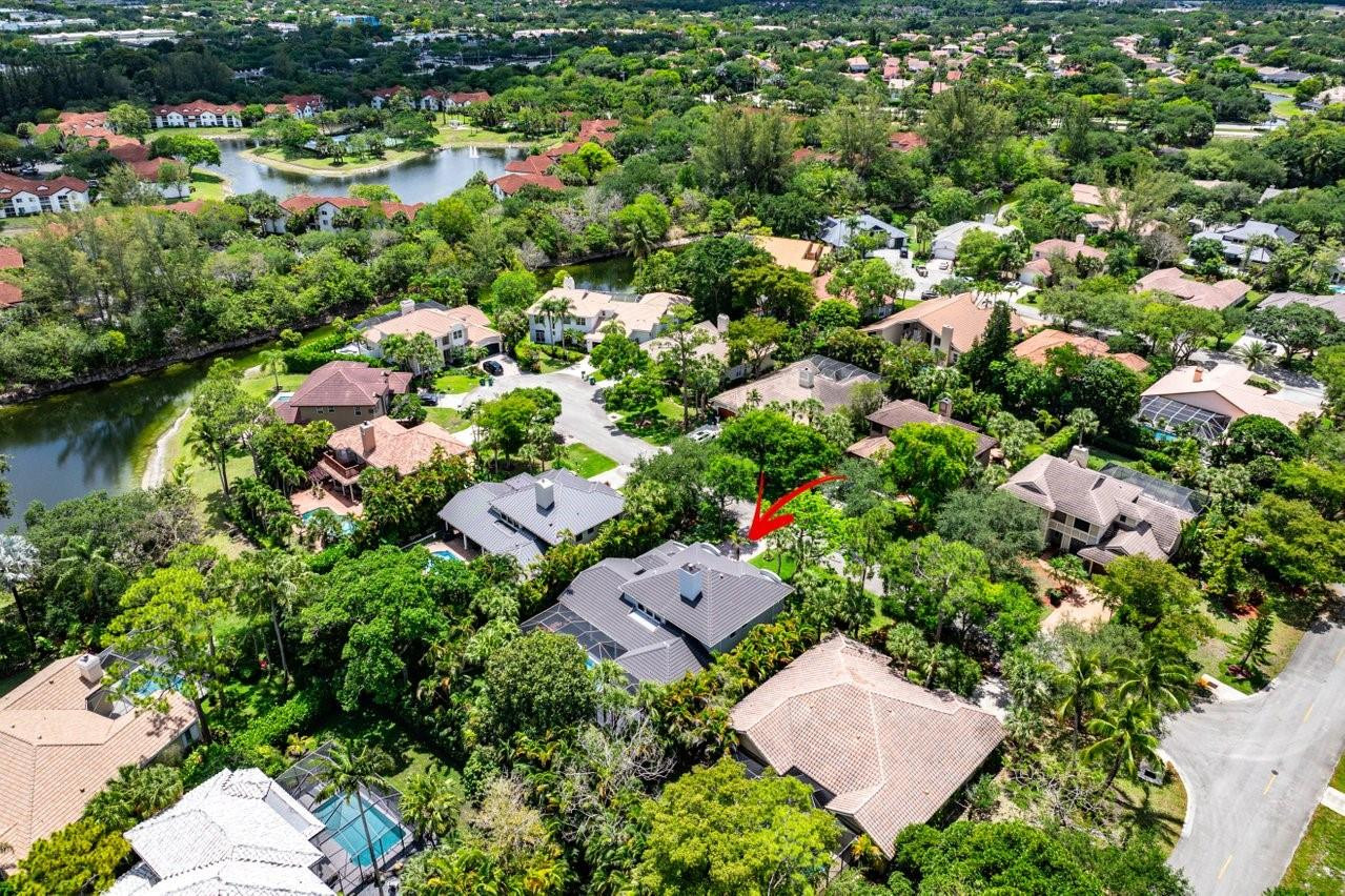 6041 NW 68th Street