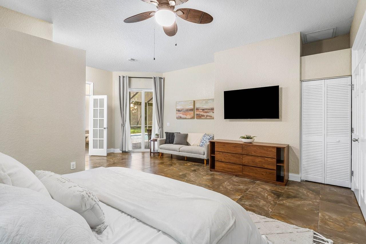 6041 NW 68th Street