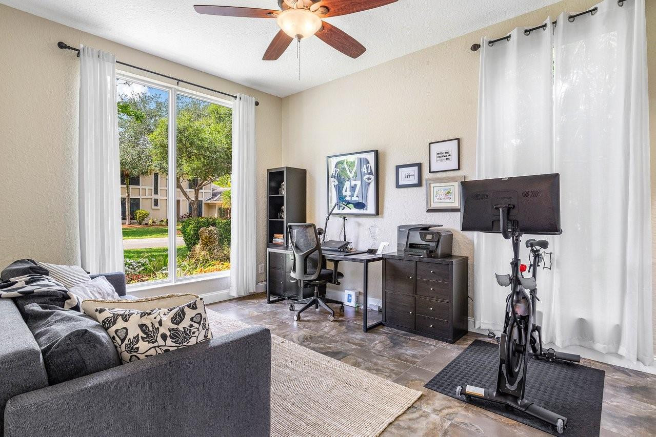 6041 NW 68th Street