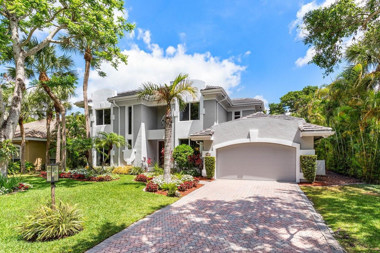 6041 NW 68th Street