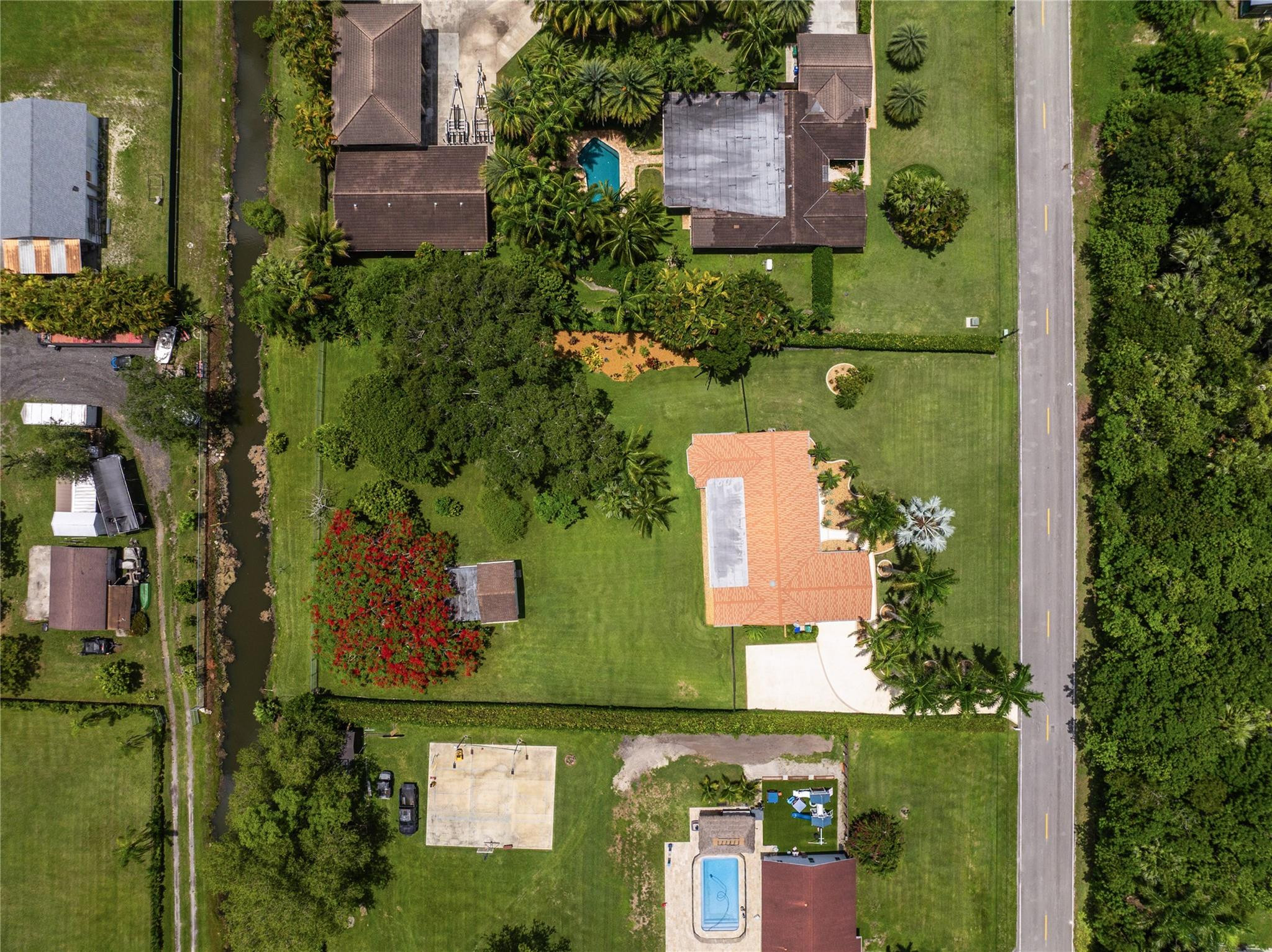 4910 SW 166th Ave