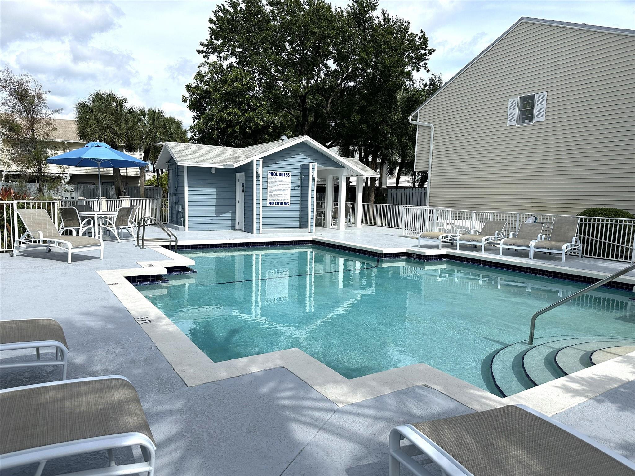 35 SW 3rd Street